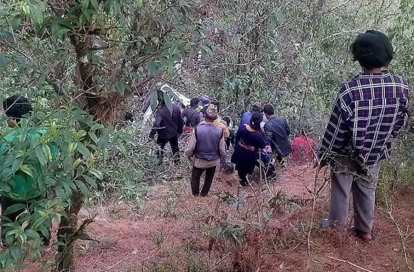  ताैथलीमा जन्ती बस दुर्घटना हुँदा ३ जनाको मृत्यु, ७ को अवस्था गम्भीर